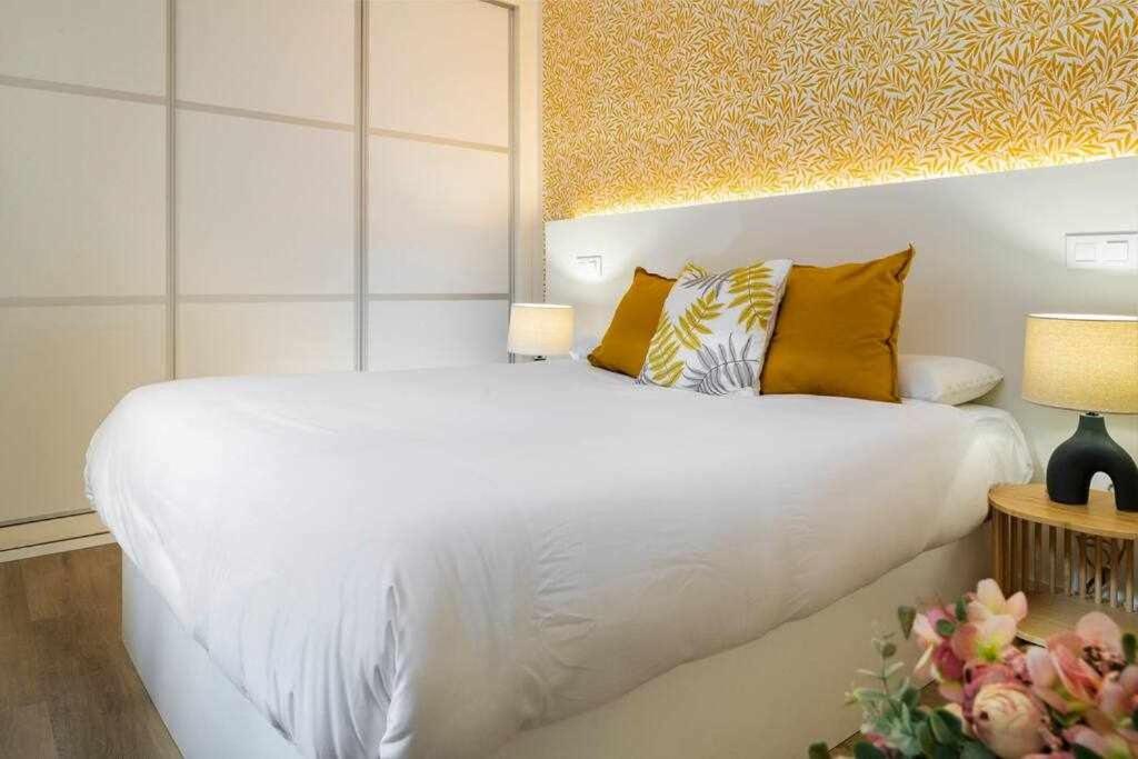 Monkeys Apartments San Roman Deluxe Севілья Екстер'єр фото